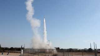 Израелската армия съобщи в сряда че пет ракети са били
