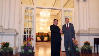 Лидерът на Северна Корея Ким Чен ун се срещна с премиера