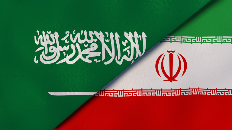 Иран отвори отново посолството си в Рияд във вторник, като