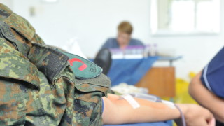 За девет месеца 2000 военни дариха кръв