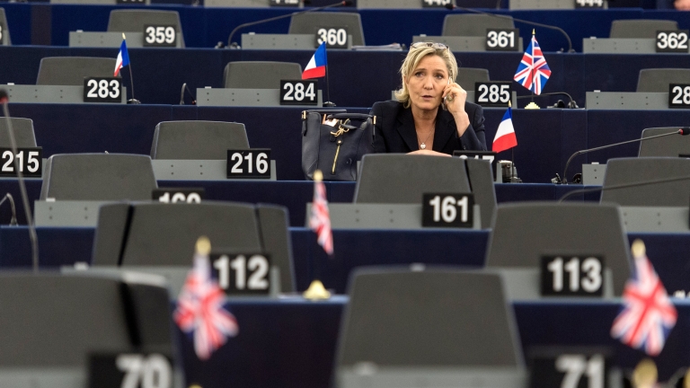 Европарламентът отне имунитета на Марин льо Пен