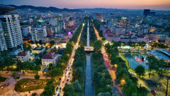 Кметът на Тирана е 100 дни в ареста без официално обвинение 