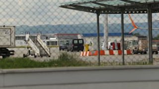 Сигналът за бомба на самолета на летище София се оказа фалшив