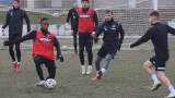 Универсален футболист кара проби с Локо (Пловдив)