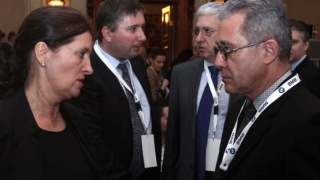 Най-важното е да се стабилизира енергетиката, заяви вицепремиерът Бобева