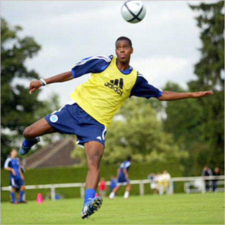 Рома привлече 19-годишен халф на Страсбург