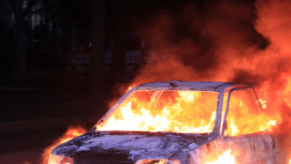 Самозапали се кола на АМ "Тракия" 