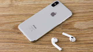 Успехът на AirPods и какво вещае той за Apple?