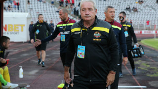 Ферарио Спасов е решил да заложи на няколко юноши за