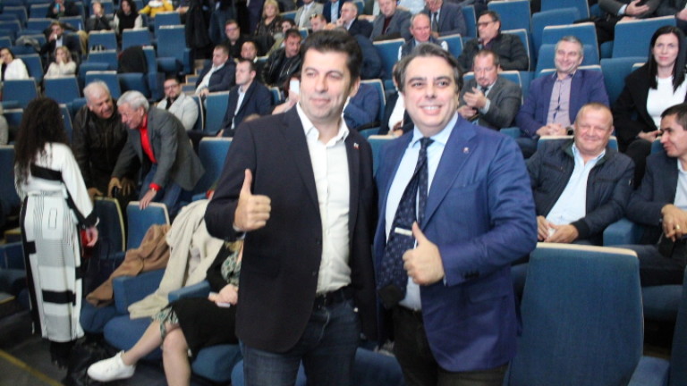 Асен Василев спокоен за приемането на бюджета - всички били доволни