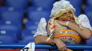 СНИМКИ: Феновете на Германия и Холандия сътвориха шоу по трибуните 