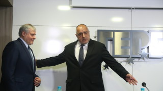 Борисов дава две места на СДС в евролистата