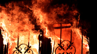 Пожарът в "Св.Петка" унищожил ценна литература