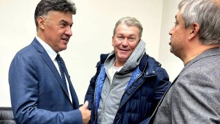 Михайлов благодари на украинските си колеги за гостоприемството, срещна се с две легенди