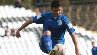 Самет Ашимов отново ще играе професионален футбол 