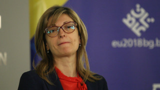 Захариева: Санкциите към КНДР трябва да останат