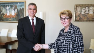 Министър председателят Стефан Янев проведе среща с посланика на Русия Елеонора