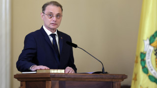 Румен Радев поздрави новия премиер на Румъния Лука Никулеску