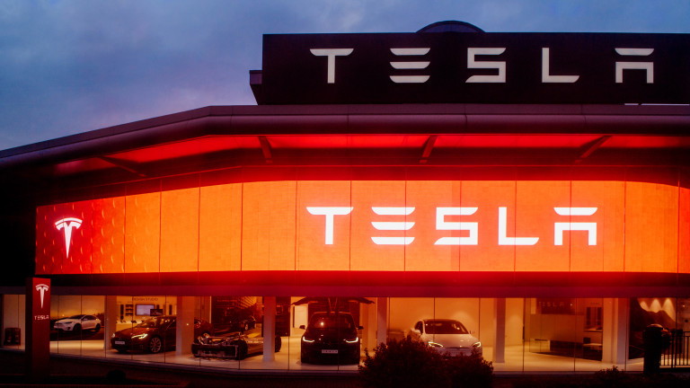 Tesla отбеляза откриването на новата гигафабрика в Тексас с "кибер родео"