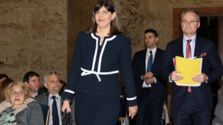 Румъния ни нахъсва да разследваме корупцията по високите етажи на властта