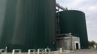 Почистват резервоара на затворената биоцентрала в Труд