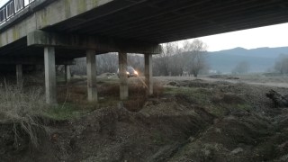 Движението по моста при 62 ри км на АМ Струма край
