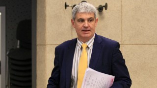Пламен Димитров настоява на затваряне на ножицата между бедни и