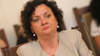 Такса смет на принципа „замърсителят плаща”, обеща екоминистърката 