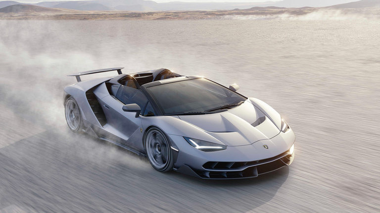 Моделът Centenario Roadster