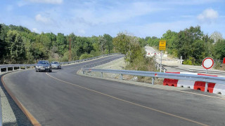 Движението е пуснато по новоизградения обходен път при съобщават