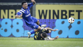 Левият бек на Левски Майкон е привлякъл вниманието на два