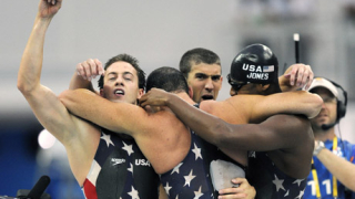 Два световни рекорда паднаха в плуването на 4 по 100 метра свободен стил (мъже)