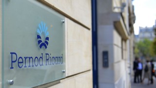 Компанията която спря износа на шведска водка Абсолют за Русия