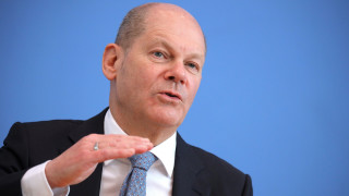 Министърът на финансите на Германия Олаф Шолц приветства подкрепата на