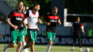 Нападателят Атанас Илиев разтрогна договора си с втородивизионния италиански Асколи съобщава dsport След