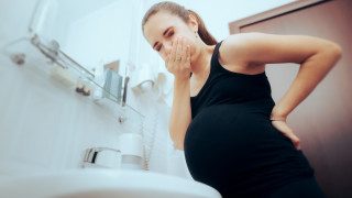 26 годишната Луиз Купър от Рединг Англия открива че е бременна