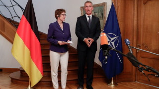 Генералният секретар на НАТО Йенс Столтенберг призова Русия да се