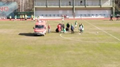Ужасяващ инцидент! Едва спасиха припаднал футболист на Вихрен 