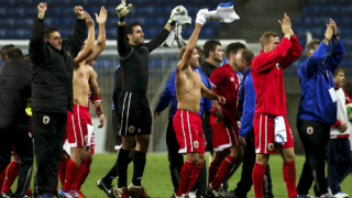 Гибралтар дебютира на футболната сцена с нулево реми
