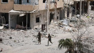 Най малко 43 ма души са загинали при въздушен удар на американската