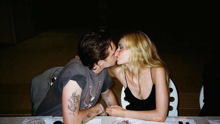 От няколко седмици Бруклин Бекъм и Никола Пелц са се