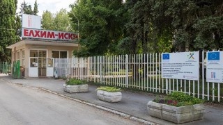 Елхим Искра от Пазарджик третият по приходи производител на акумулаторни