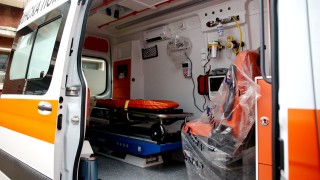 Държавата да закупи специализирани здравни автомобили които да осигуряват медицинска