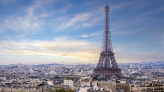 Париж е напът да запише най добрата си година в туризма