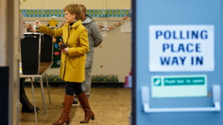 Шотландската национална партия е другият голям победител на проведените вчера предсрочни