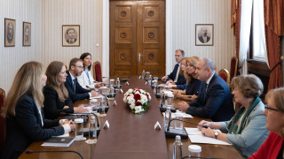 България се нуждае от стабилно редовно правителство и работещ парламент