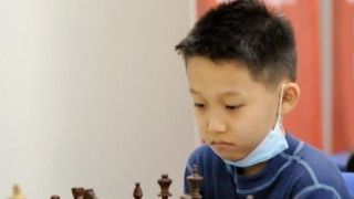 8-годишен вундеркинд е сензацията на Световното по шахмат