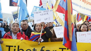 Западът призова Китай да затвори концентрационните лагери с уйгури