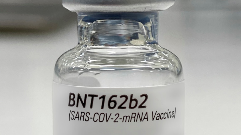 70% спад на COVID-19 инфекциите след първата доза на ваксината на Pfizer/BioNTech