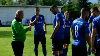 Треньорът на Черно море Илиан Илиев определи групата за първия